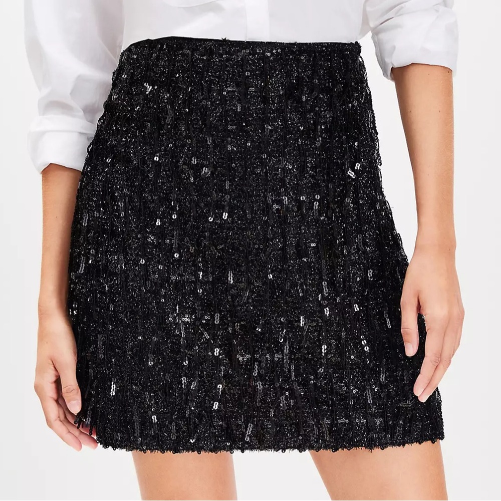 LOFT 🖤 Sequin Fringe Mini Skirt